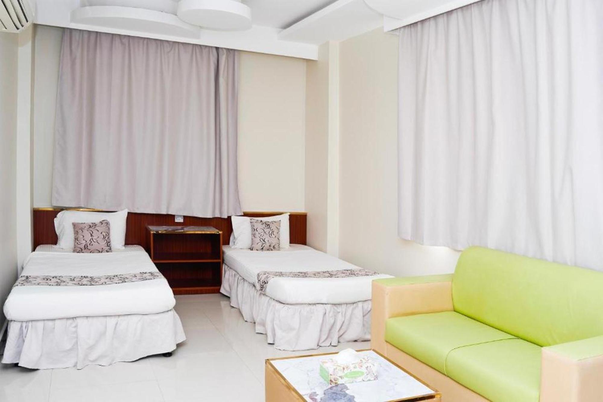 Al Bayrahaa Hotel Apartments Seeb Exterior foto